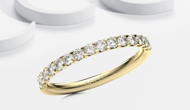 Anillos exclusivos de memoria de hasta 0,25 ct por piedra