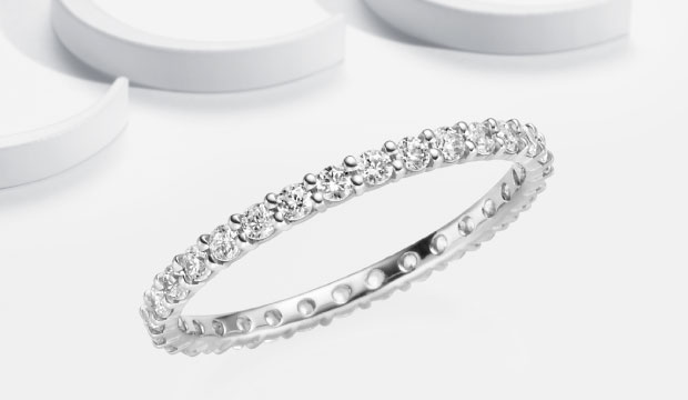 Anillos de memorias totalmente colocados | acredo