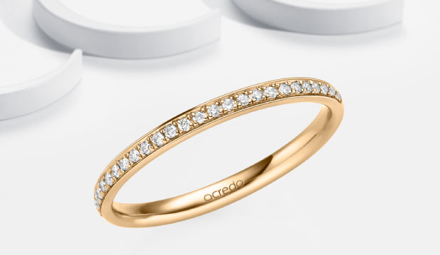 Anillos y pendientes de oro rosa | acredo
