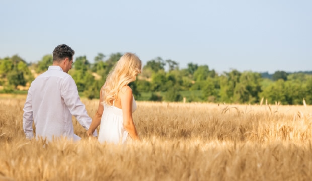 Alianzas y anillos de boda Morning Glow | acredo
